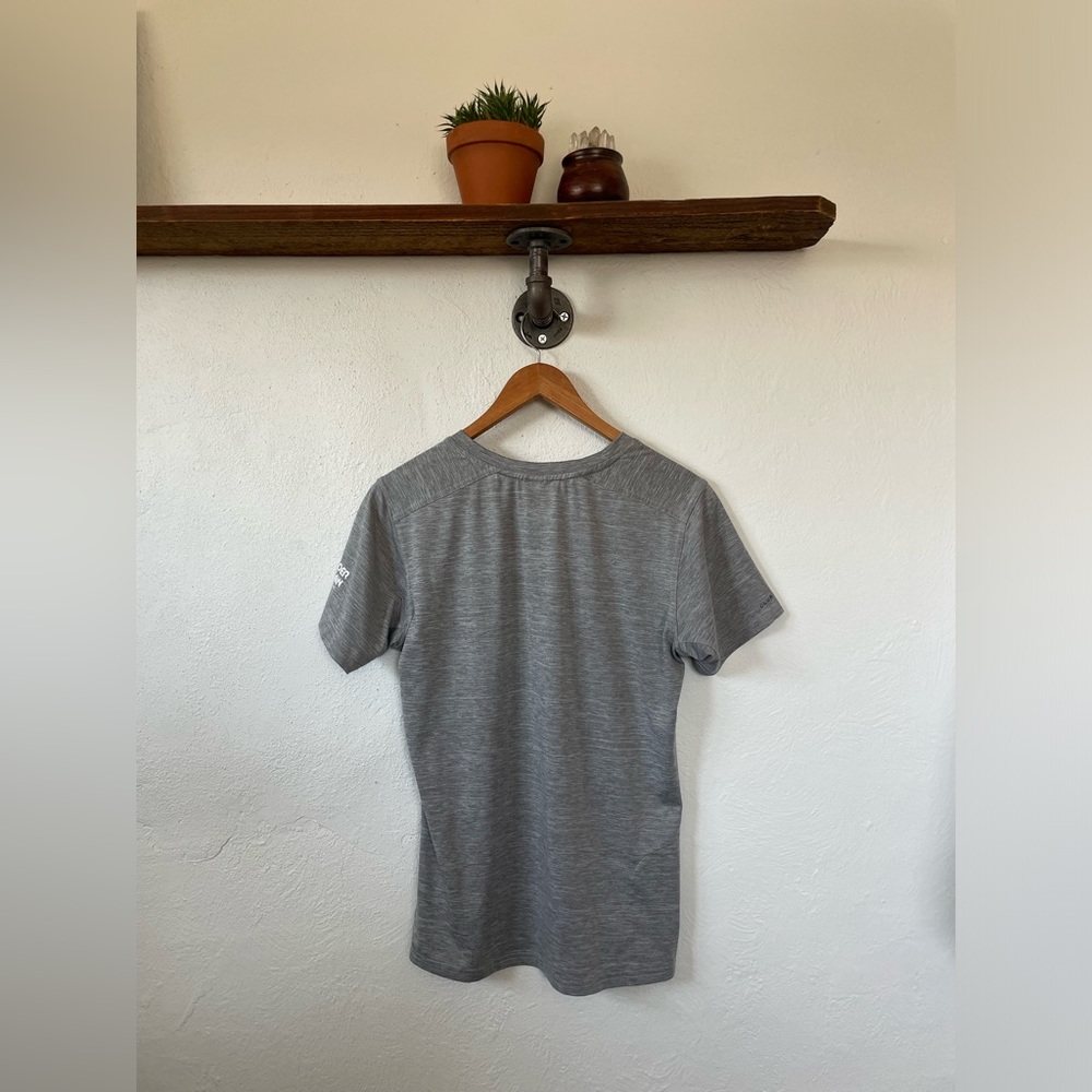 Club Ride Women’s Spire Essential Ride Tee Size Medium - Picture 2 of 10